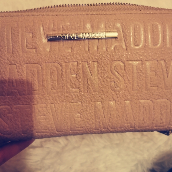 Steve madden pastel pink wallet - Picture 4 of 12